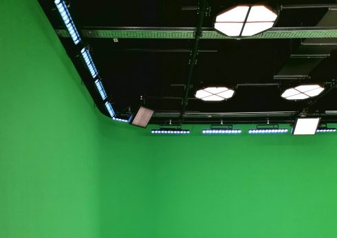 A 60m² chromakey studio – greenbox and lighting set